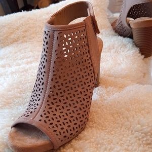 Giani Bernini Joiseyy Memory Foam Open Toe Sandals Size 7.5m